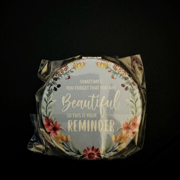 Inspirational Compact Mirror, Choose One - Picture 8 of 10